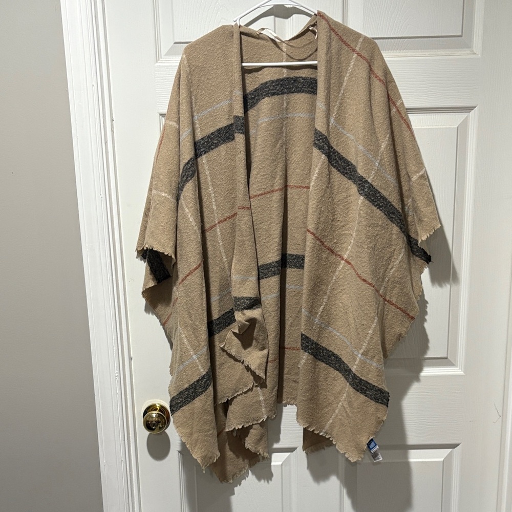 Old Navy Tan Plaid Open Poncho